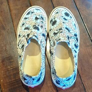 Vans 'off the wall' salt wash slipons